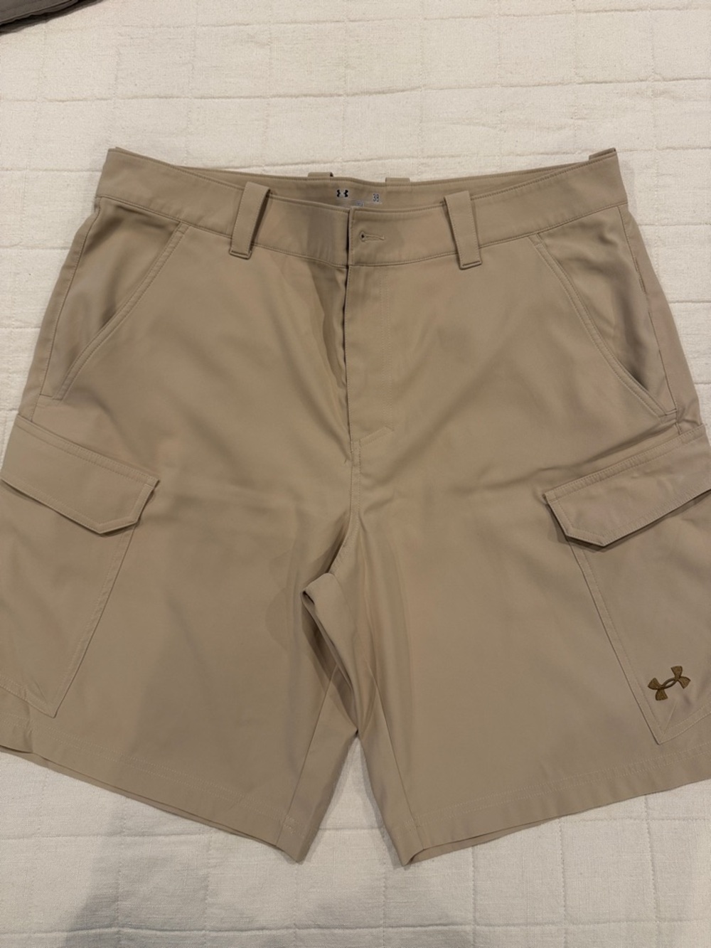 Under Armour Beige Tan Cargo Shorts